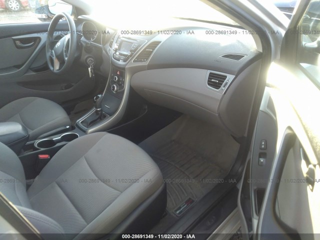 Photo 4 VIN: 5NPDH4AE4GH715792 - HYUNDAI ELANTRA 