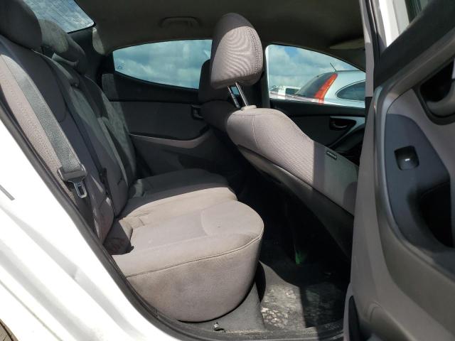 Photo 9 VIN: 5NPDH4AE4GH721222 - HYUNDAI ELANTRA SE 