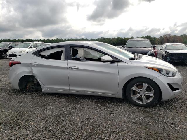 Photo 3 VIN: 5NPDH4AE4GH732317 - HYUNDAI ELANTRA 