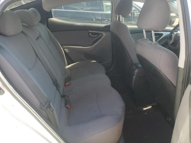 Photo 9 VIN: 5NPDH4AE4GH732530 - HYUNDAI ELANTRA SE 