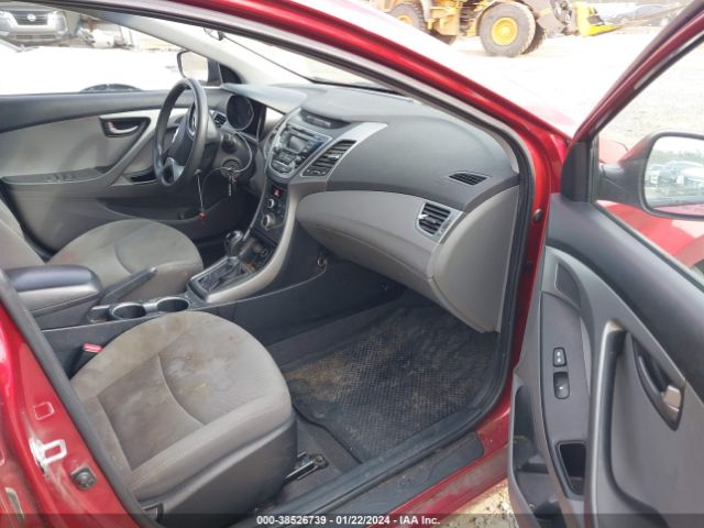 Photo 4 VIN: 5NPDH4AE4GH732933 - HYUNDAI ELANTRA 