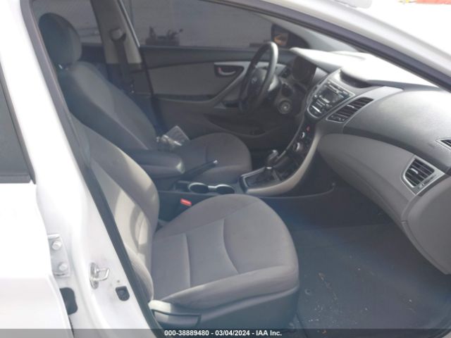 Photo 4 VIN: 5NPDH4AE4GH733239 - HYUNDAI ELANTRA 