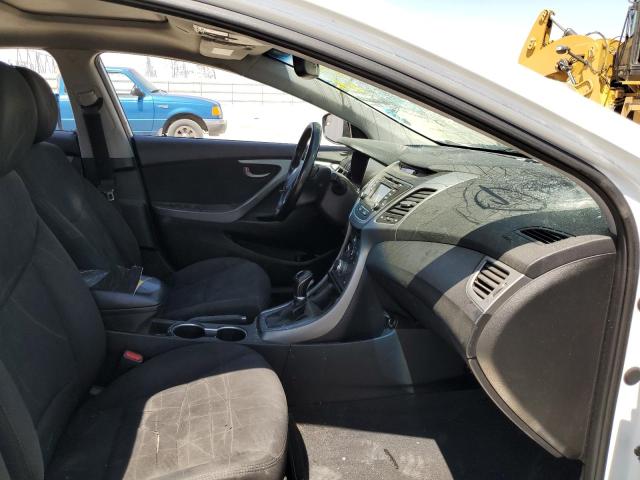 Photo 4 VIN: 5NPDH4AE4GH736982 - HYUNDAI ELANTRA 