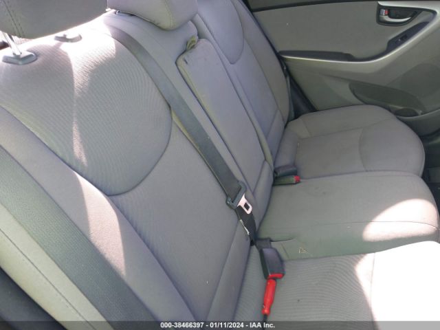 Photo 7 VIN: 5NPDH4AE4GH736982 - HYUNDAI ELANTRA 