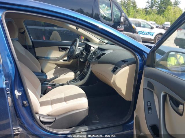 Photo 4 VIN: 5NPDH4AE4GH738053 - HYUNDAI ELANTRA 