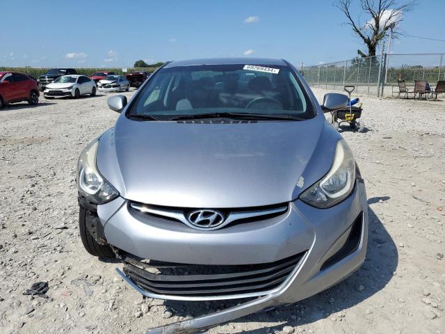 Photo 4 VIN: 5NPDH4AE4GH742605 - HYUNDAI ELANTRA SE 