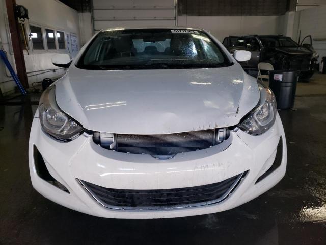 Photo 4 VIN: 5NPDH4AE4GH744256 - HYUNDAI ELANTRA SE 