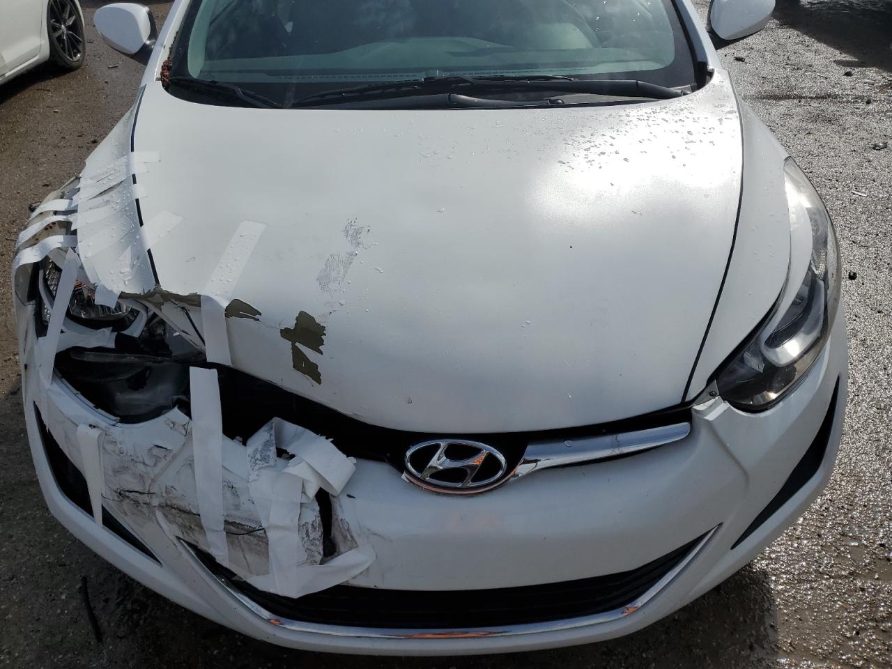 Photo 10 VIN: 5NPDH4AE4GH744807 - HYUNDAI ELANTRA 