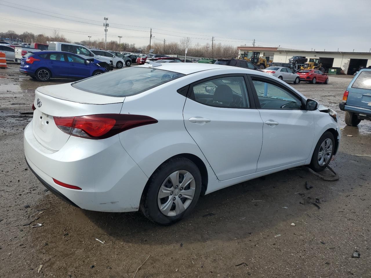 Photo 2 VIN: 5NPDH4AE4GH744807 - HYUNDAI ELANTRA 