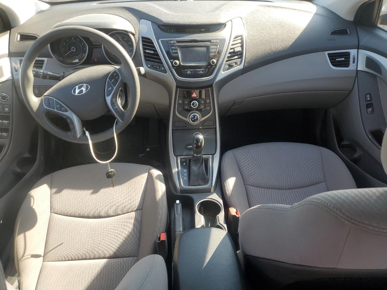 Photo 7 VIN: 5NPDH4AE4GH745357 - HYUNDAI ELANTRA 