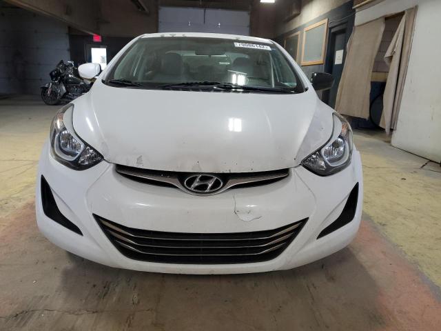 Photo 4 VIN: 5NPDH4AE4GH745598 - HYUNDAI ELANTRA SE 