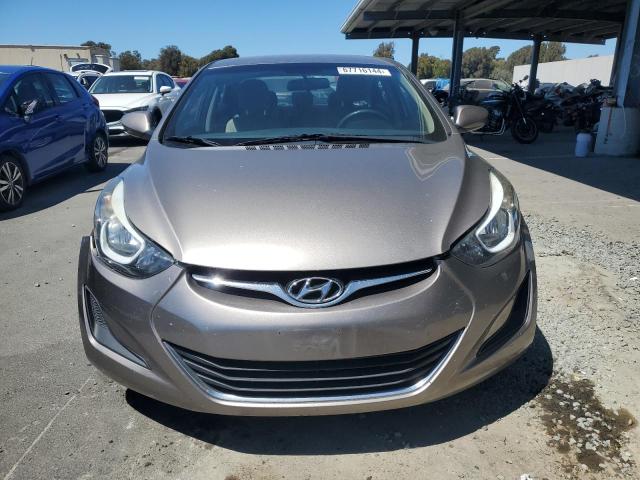 Photo 4 VIN: 5NPDH4AE4GH758237 - HYUNDAI ELANTRA SE 