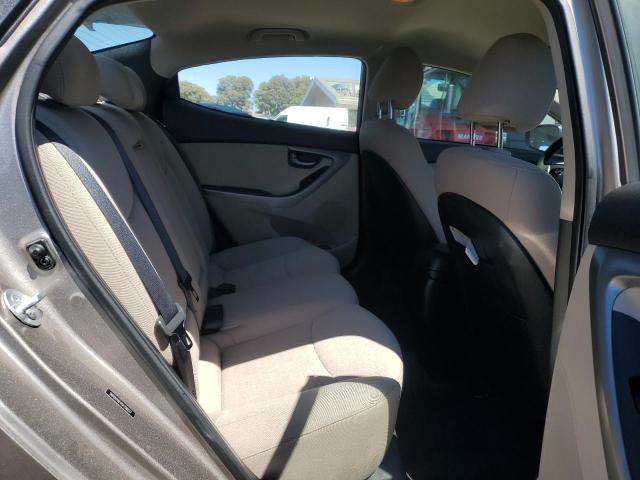 Photo 9 VIN: 5NPDH4AE4GH758237 - HYUNDAI ELANTRA SE 