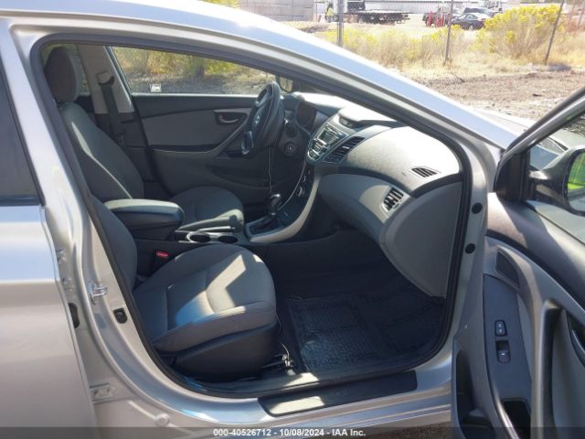 Photo 4 VIN: 5NPDH4AE4GH759016 - HYUNDAI ELANTRA 