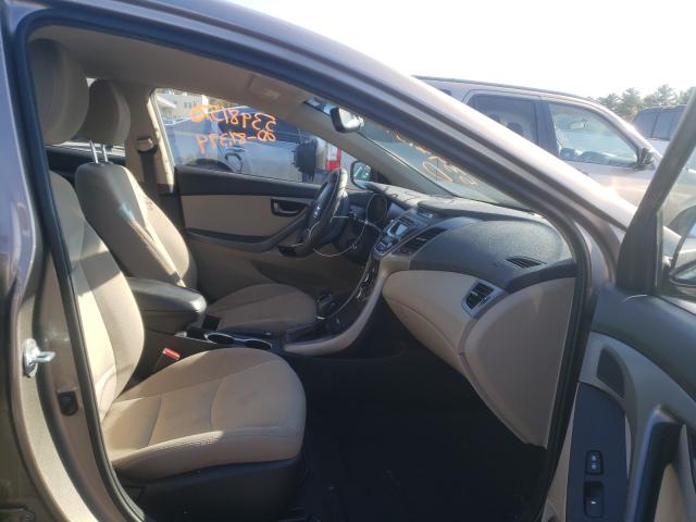 Photo 4 VIN: 5NPDH4AE4GH763180 - HYUNDAI ELANTRA SE 