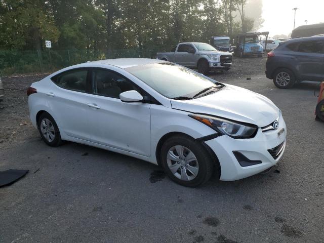 Photo 3 VIN: 5NPDH4AE4GH768296 - HYUNDAI ELANTRA SE 