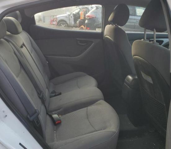 Photo 9 VIN: 5NPDH4AE4GH768296 - HYUNDAI ELANTRA SE 