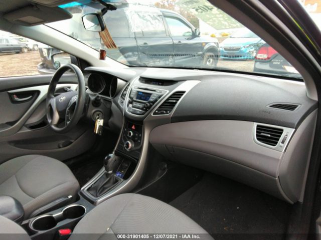 Photo 4 VIN: 5NPDH4AE4GH774437 - HYUNDAI ELANTRA 