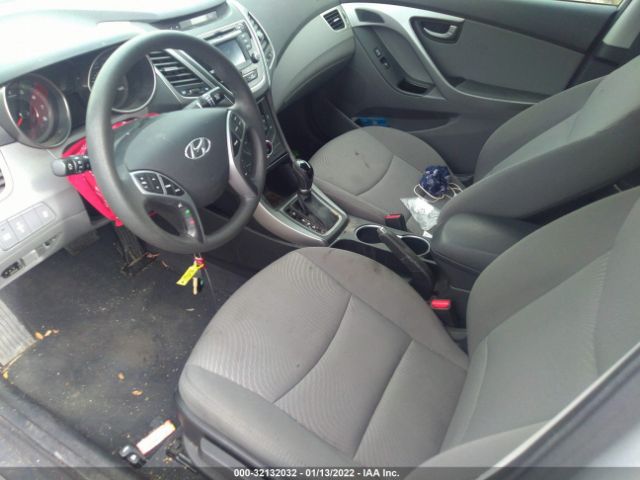 Photo 4 VIN: 5NPDH4AE4GH784630 - HYUNDAI ELANTRA 