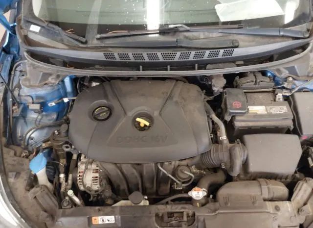 Photo 9 VIN: 5NPDH4AE4GH789729 - HYUNDAI ELANTRA 