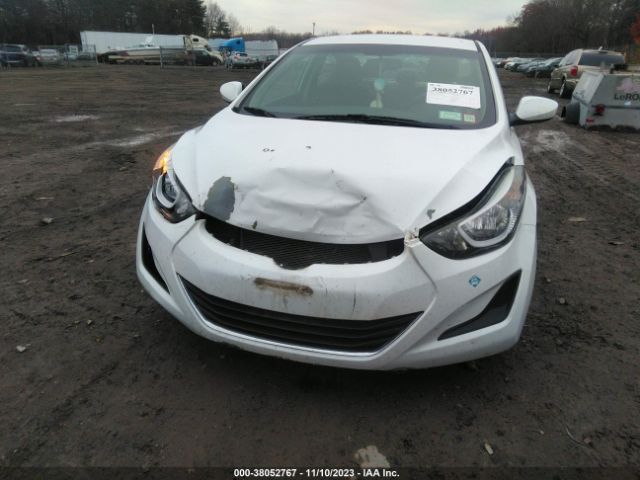 Photo 5 VIN: 5NPDH4AE4GH795689 - HYUNDAI ELANTRA 