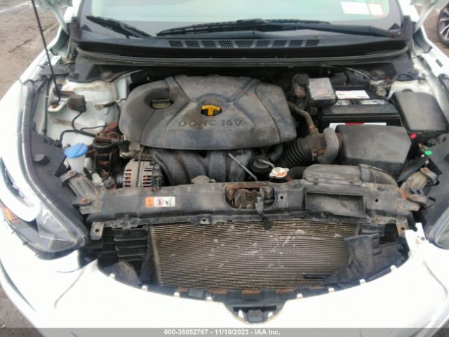 Photo 9 VIN: 5NPDH4AE4GH795689 - HYUNDAI ELANTRA 