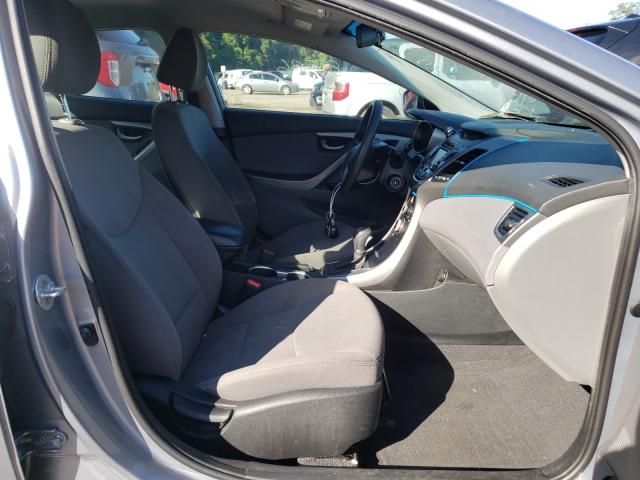 Photo 4 VIN: 5NPDH4AE4GH796129 - HYUNDAI ELANTRA SE 