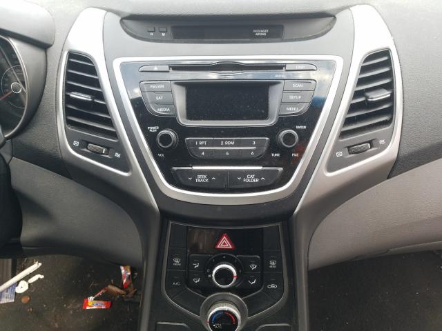 Photo 8 VIN: 5NPDH4AE4GH797135 - HYUNDAI ELANTRA SE 