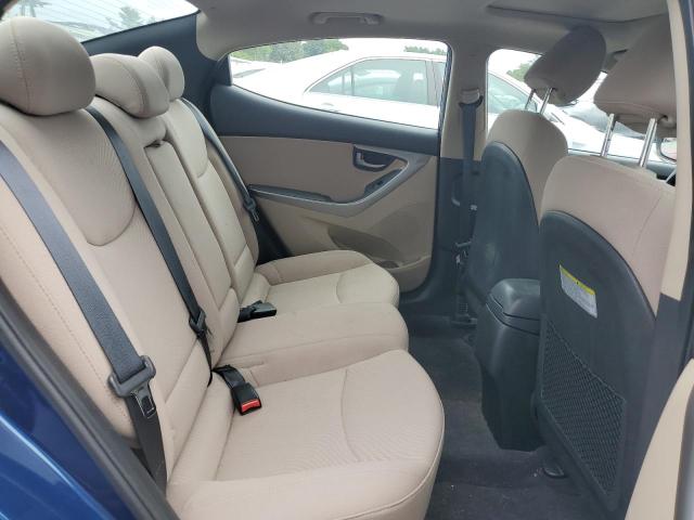 Photo 9 VIN: 5NPDH4AE4GH798172 - HYUNDAI ELANTRA SE 