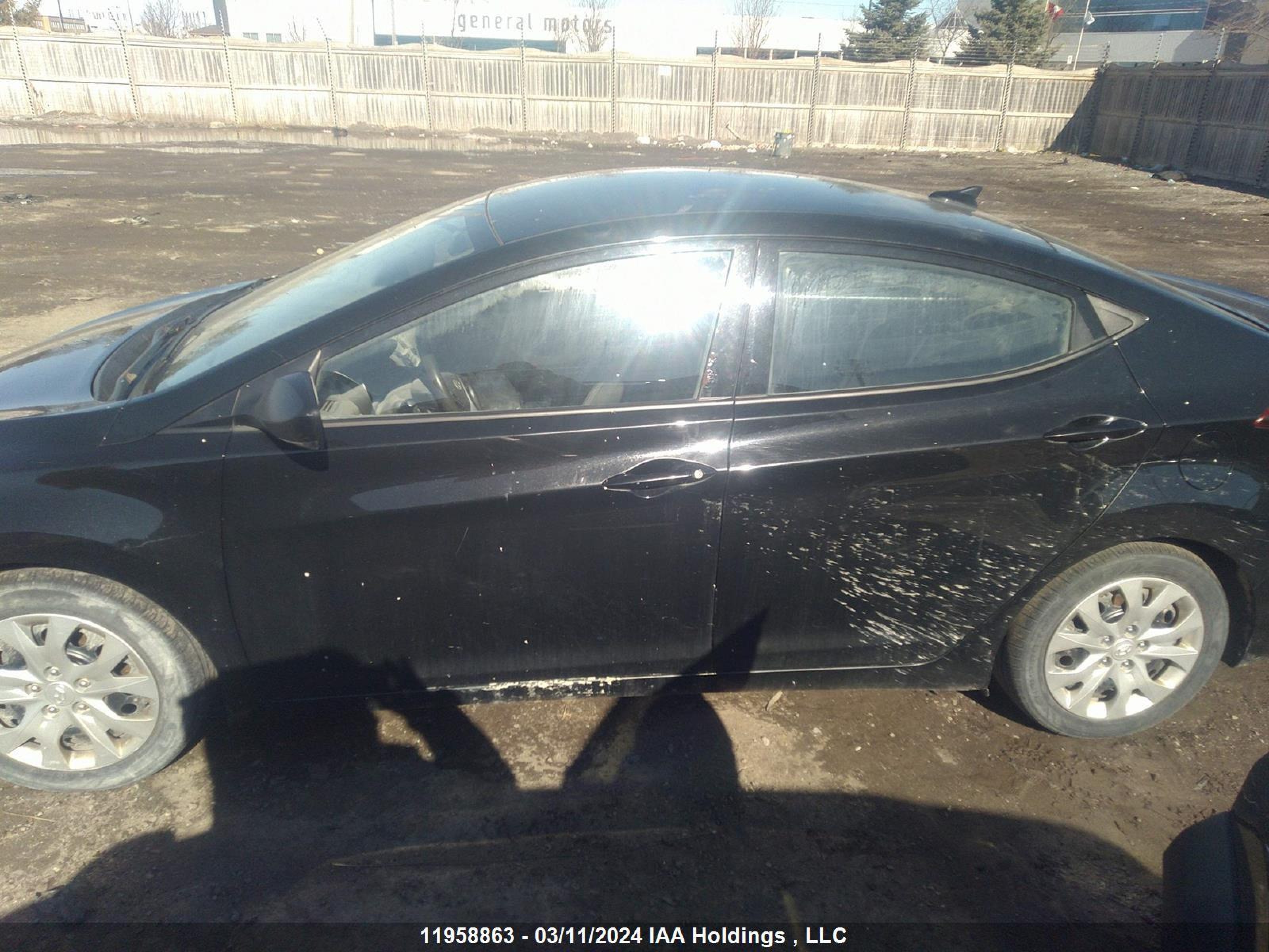 Photo 13 VIN: 5NPDH4AE4GH798317 - HYUNDAI ELANTRA 