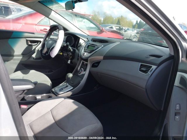 Photo 4 VIN: 5NPDH4AE5BH008466 - HYUNDAI ELANTRA 