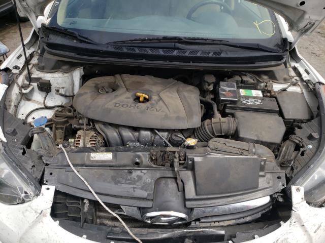 Photo 6 VIN: 5NPDH4AE5BH010007 - HYUNDAI ELANTRA GL 