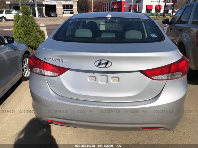 Photo 5 VIN: 5NPDH4AE5BH011125 - HYUNDAI ELANTRA 