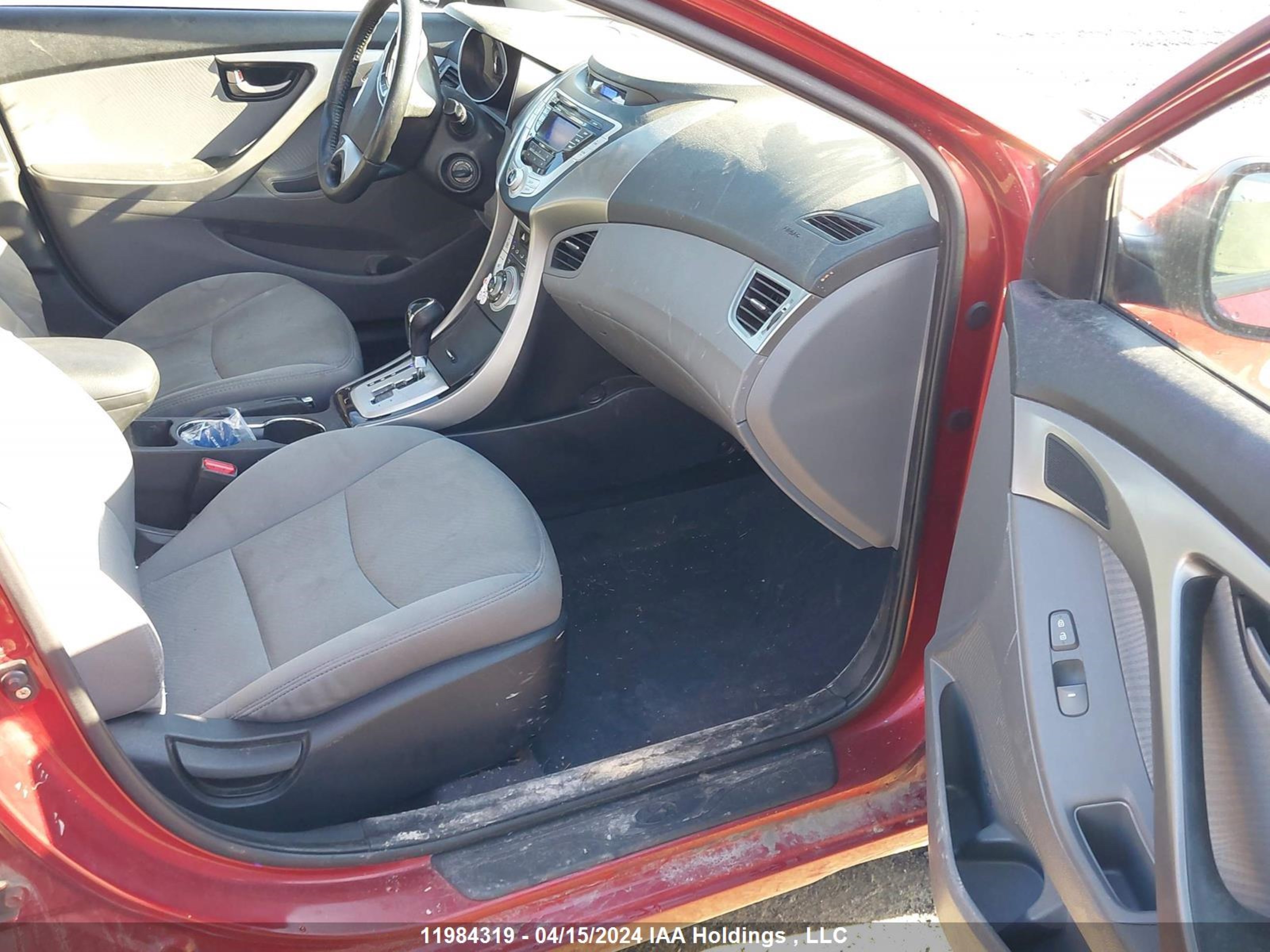 Photo 4 VIN: 5NPDH4AE5BH026966 - HYUNDAI ELANTRA 