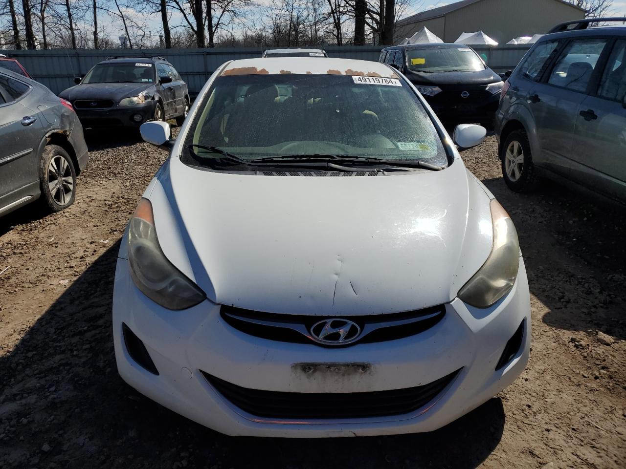 Photo 4 VIN: 5NPDH4AE5BH029933 - HYUNDAI ELANTRA 