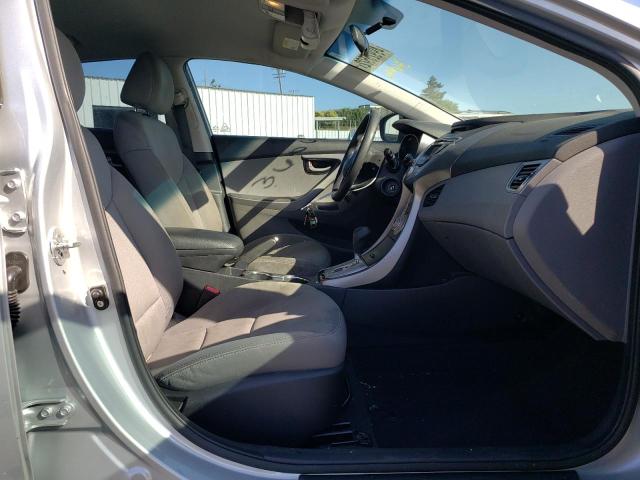 Photo 4 VIN: 5NPDH4AE5BH033772 - HYUNDAI ELANTRA GL 