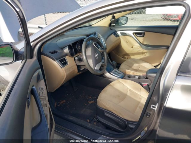 Photo 4 VIN: 5NPDH4AE5BH047817 - HYUNDAI ELANTRA 