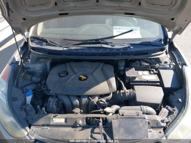 Photo 9 VIN: 5NPDH4AE5BH047817 - HYUNDAI ELANTRA 