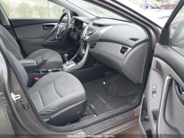 Photo 4 VIN: 5NPDH4AE5BH061331 - HYUNDAI ELANTRA 