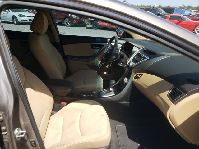 Photo 4 VIN: 5NPDH4AE5CH074548 - HYUNDAI ELANTRA 