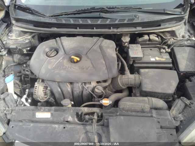 Photo 9 VIN: 5NPDH4AE5CH102879 - HYUNDAI ELANTRA 