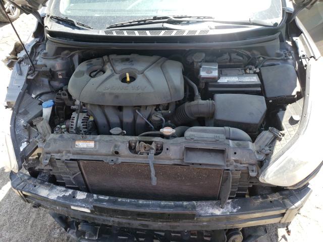 Photo 6 VIN: 5NPDH4AE5CH103854 - HYUNDAI ELANTRA GL 