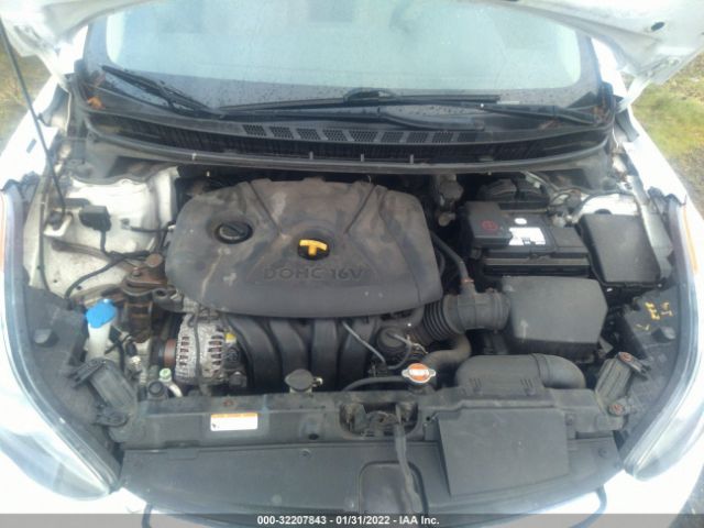 Photo 9 VIN: 5NPDH4AE5CH109542 - HYUNDAI ELANTRA 