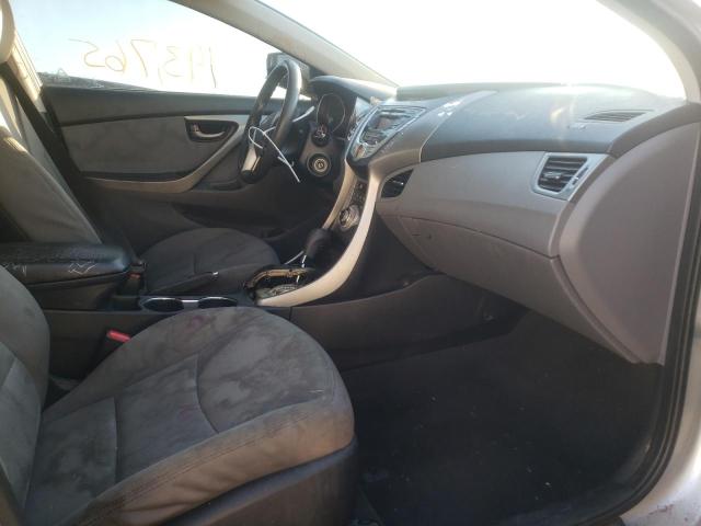 Photo 4 VIN: 5NPDH4AE5CH117432 - HYUNDAI ELANTRA GL 