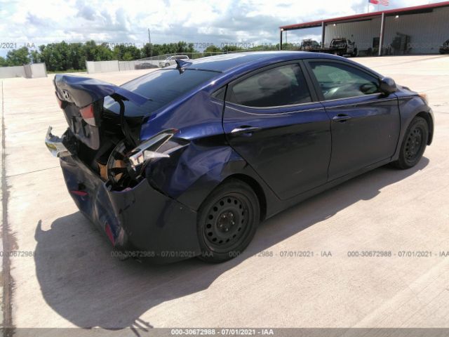 Photo 3 VIN: 5NPDH4AE5CH125272 - HYUNDAI ELANTRA 