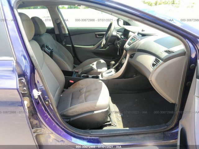 Photo 4 VIN: 5NPDH4AE5CH125272 - HYUNDAI ELANTRA 