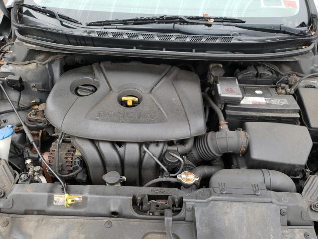 Photo 6 VIN: 5NPDH4AE5CH129015 - HYUNDAI ELANTRA GL 