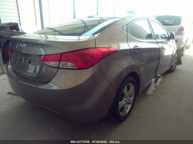 Photo 3 VIN: 5NPDH4AE5DH157169 - HYUNDAI ELANTRA 