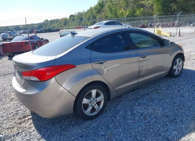 Photo 3 VIN: 5NPDH4AE5DH158127 - HYUNDAI ELANTRA 