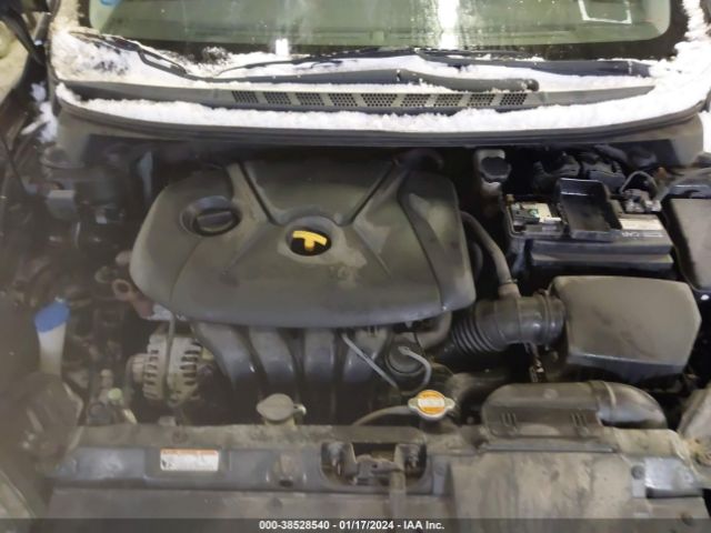 Photo 9 VIN: 5NPDH4AE5DH158239 - HYUNDAI ELANTRA 